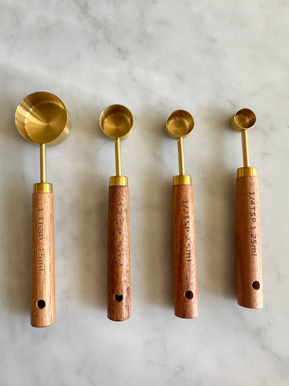 Montecito Acacia Wood and Gold Measuring Cups – Modern Kitchen Essentials